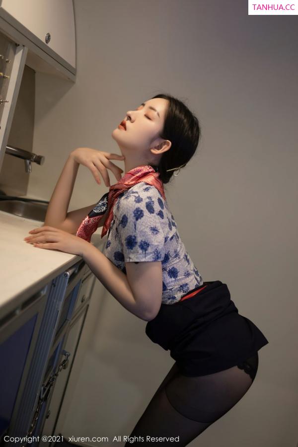 沈梦瑶  空乘女神沈梦瑶 真实的客机场景第22张图片